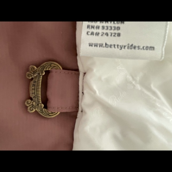 Betty Rides jacket - Picture 10 of 12